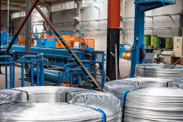 Máquina de fabricação de cabos na indústria siderúrgica