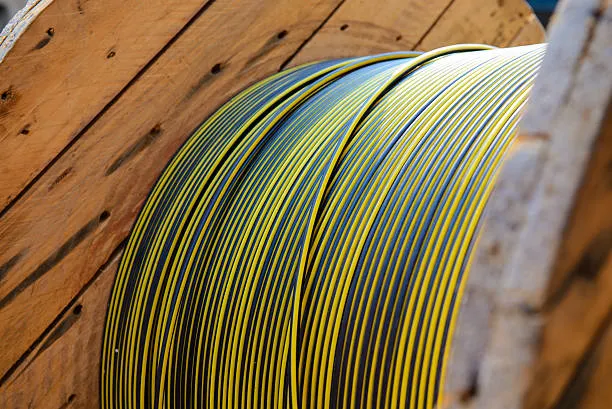 Medium voltage cable on wooden delivery reel